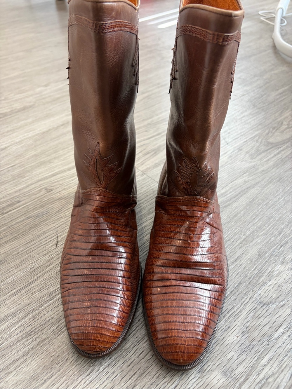 Bally’s Men's Brown Leather Western Boots - Classic Cowboy Style